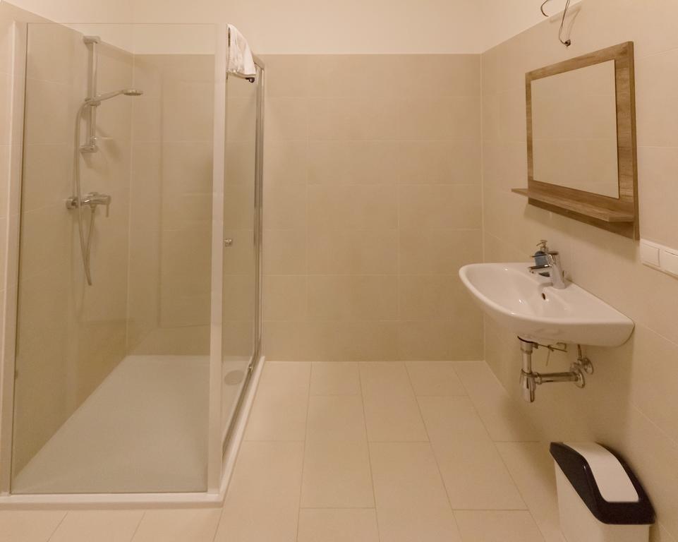 Debo Apartments Schoenbrunner Strasse - Contactless Check In فيينا المظهر الخارجي الصورة